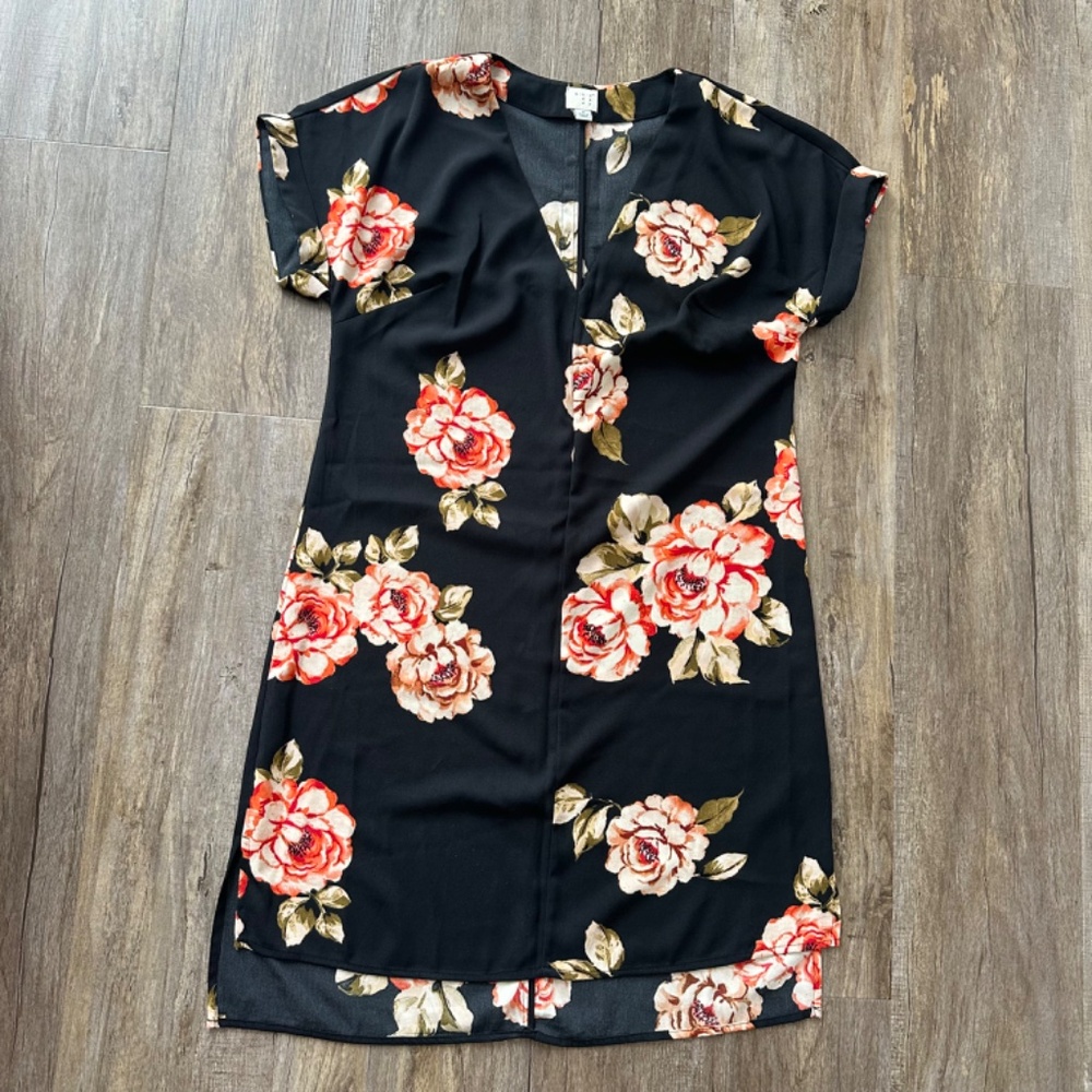 dress - Picture 2 of 4